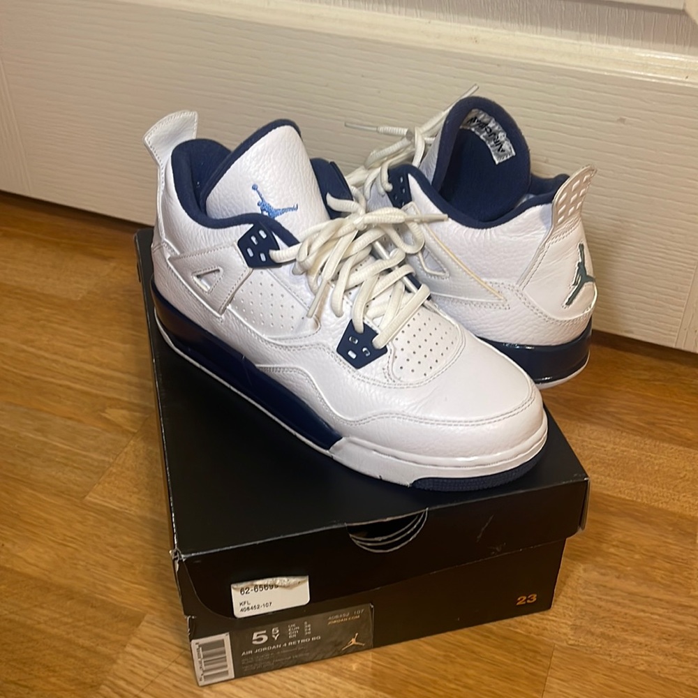 Air Jordan 4 Retros